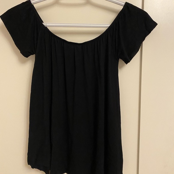 Summer Top Bundle - Picture 7 of 10